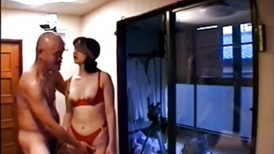 fette Mutter mit hängenden Titten fing an, mit ihren privaten Cam-Streams viel Geld zu pornos kostenlos streamen verdienen
