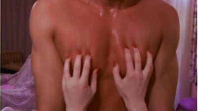 Schöner pornofilme online kaufen gebräunter Arsch im engen Tanga bittet sie, in anal abzuspritzen