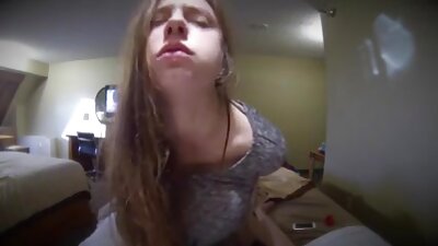 sexuelle Perversion der Hausfrau bei einem online pornos kostenlos Maskenball mit Mais