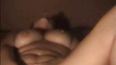 Schamlose Reife lädt alle ihre Ex-Ehemänner online gratis porno ein, zu Hause harte Schläge zu bekommen