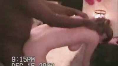 Dünne Französin mit verbundenen pornos online Augen bereit, die Süße des Sex mit ihrem neuen mageren Freund zu probieren
