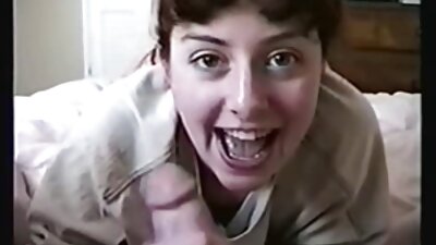 Ich küsste eine Magd, am Ende füllte ich sie in die sexfilme online anschauen Vagina
