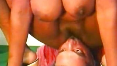 Sexy Mädchen mit dickem Körperbau in sexfilme online kostenlos Cowgirl-Position fickt ihren Mann mit einem Kuss