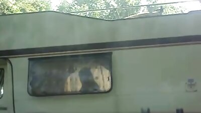 Mädchen bezahlte ihr pornos online gucken wöchentliches Gehalt für eine Sexspielzeug-Session in einem teuren BDSM-club