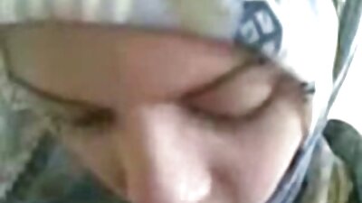 Nachdem er die Vagina seiner neuen kostenlose online pornos Frau beim Sex in der ersten Person geöffnet sah, verlor er sie sofort
