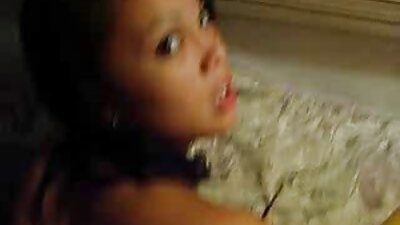 Mädchen lassen ihre pornos kostenlos online schauen Jungs einen Amateur-Blowjob machen und Sperma schlucken