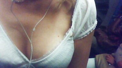 Junge Frau pornos online streamen mit rundem Arsch organisiert manchmal hausgemachte Rollenspiele