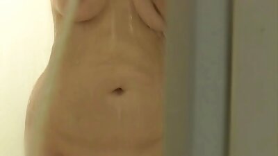 Kaukasische Jungs Ficken Junge Mulattin mit kleinen pornos kostenlos online anschauen Titten in zwei Küssen auf den Schwanz