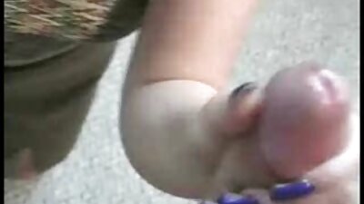 Milf mit großen natürlichen Titten will in pornos gratis online anschauen den Arsch und die haarige Muschi ficken